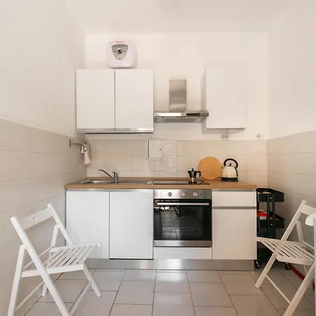 Downtown Flat Historic Reggio * レッジョ・ディ・カラブリア