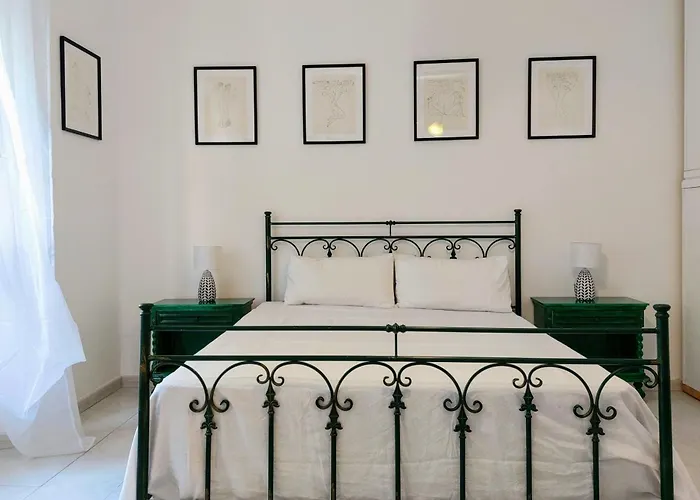 Downtown Flat Historic Reggio Апартаменты *