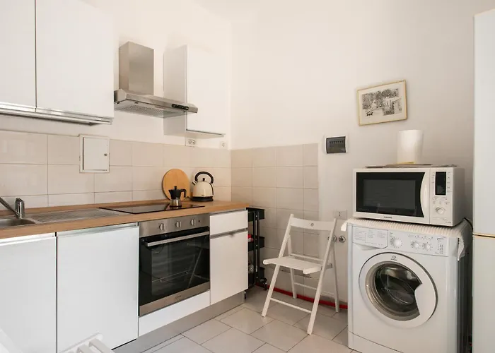 Downtown Flat Historic Reggio Апартаменты