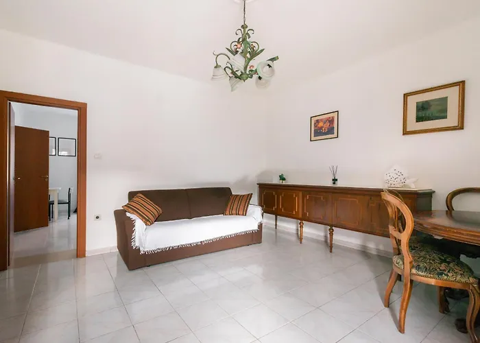 Downtown Flat Historic Reggio Реджо-ди-Калабрия