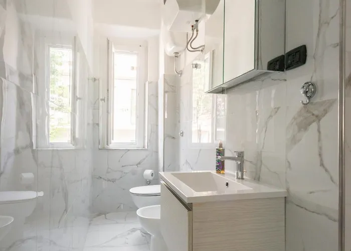 Downtown Flat Historic Reggio Апартаменты *